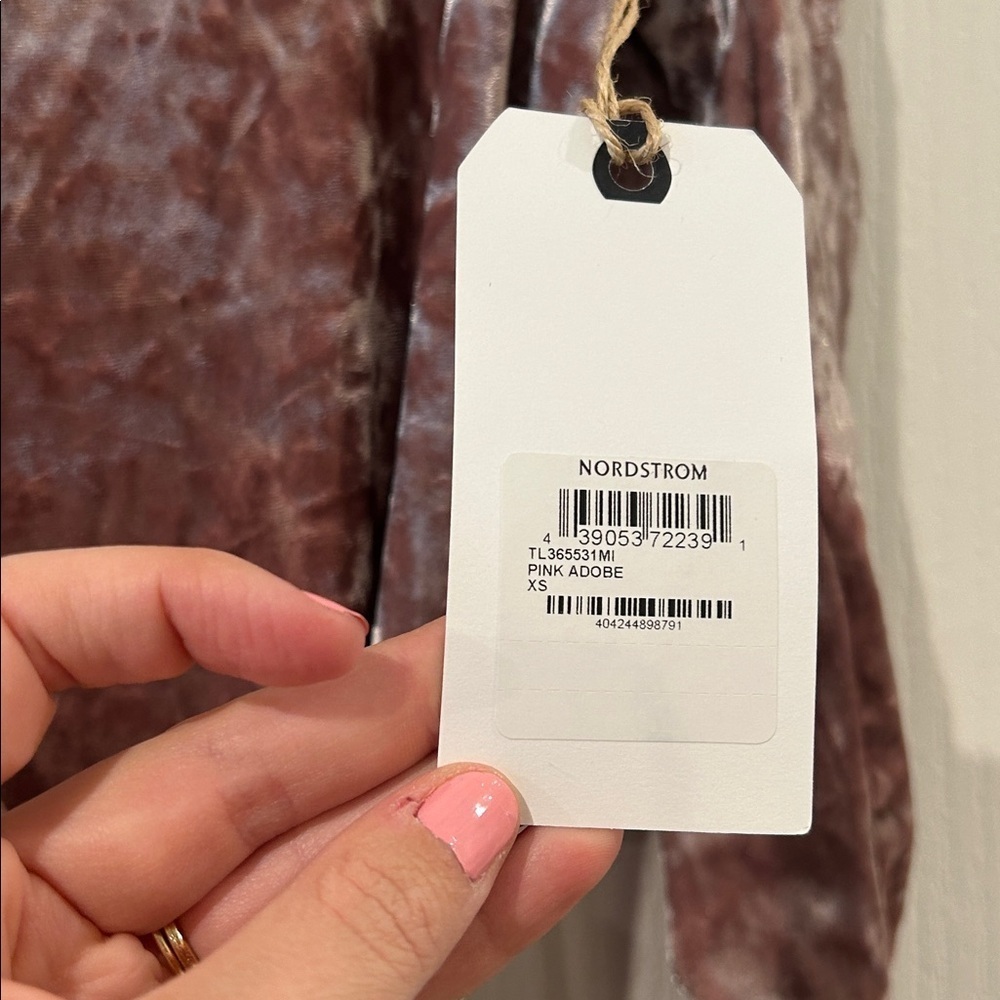 Leith Velvet Wrap Dress in Mauve - Picture 3 of 5